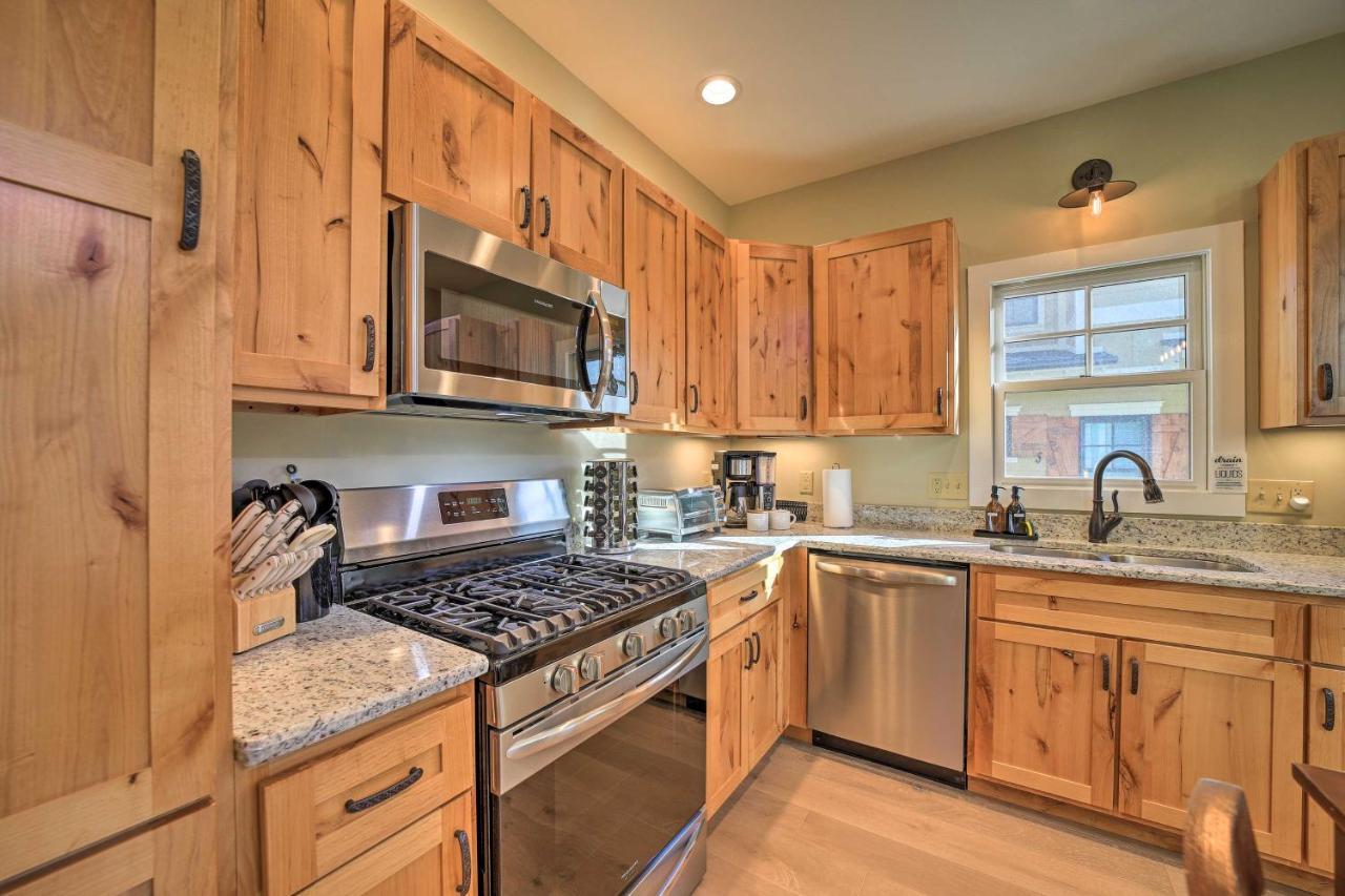 Cullowhee Home With Game Room, Wraparound Decks Esterno foto