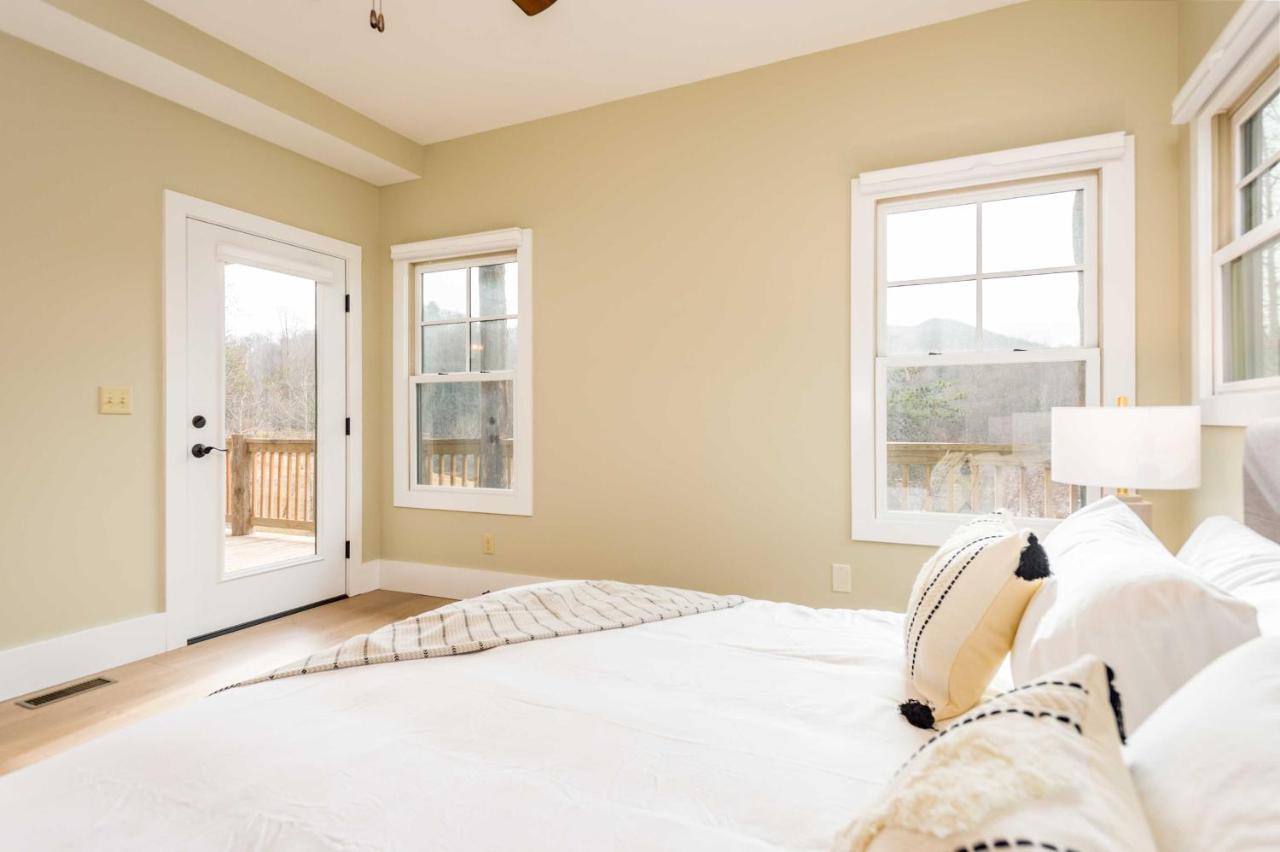 Cullowhee Home With Game Room, Wraparound Decks Esterno foto
